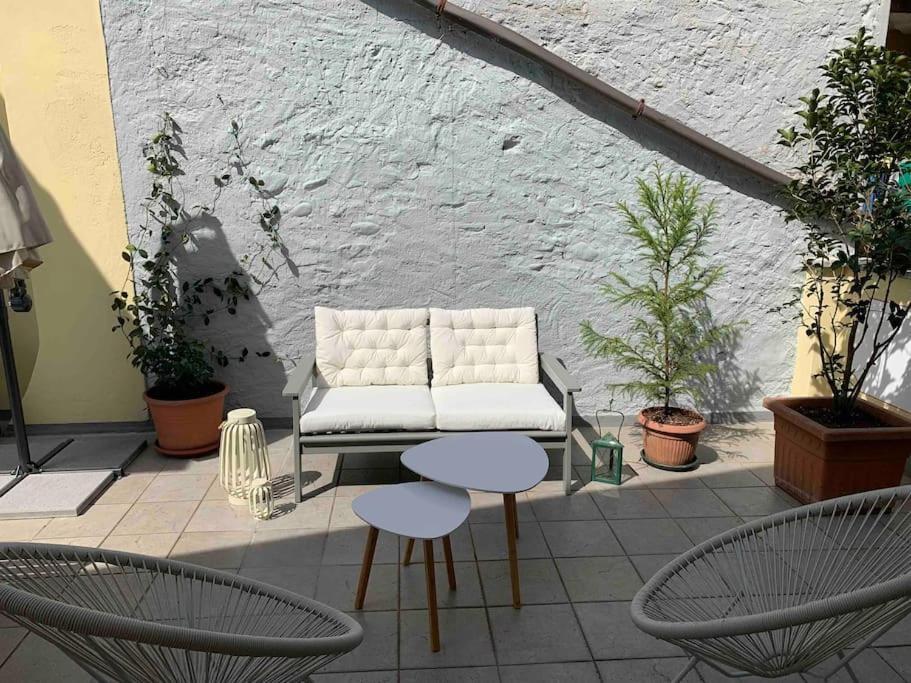 La Dolce Vita Apartment Intra Exterior photo